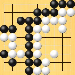 囲碁ルールと打ちかたを解説した対局例2の41手目から45手目までの図