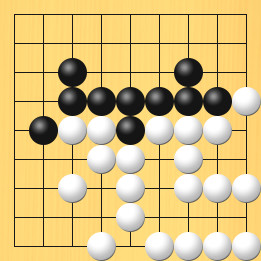 囲碁ルールと打ちかたを解説した対局例7の36手目から40手目までの図