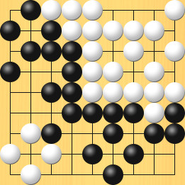 囲碁ルールと打ちかたを解説した対局例8の61手目から65手目までの図